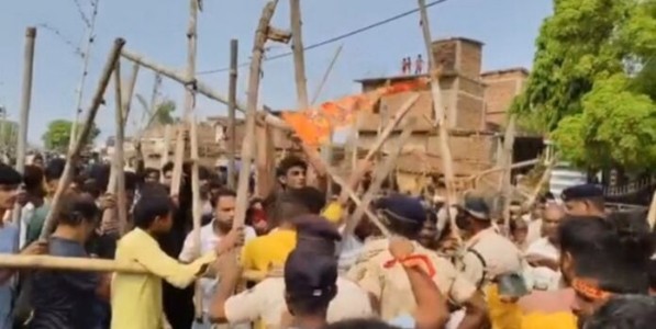 बिहारमध्ये कलश यात्रेदरम्यान धर्मांध मुस्लिमांच्या जमावाचा गोंधळ!